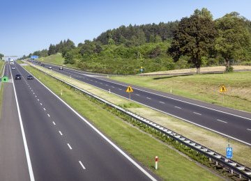 Significant decreases in electricity consumption and CO2 emissions on the A4 motorway, section Katowice-Krakow