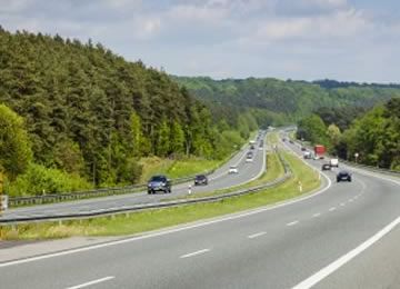 Średni Dobowy Ruch oraz przychody z poboru opłat na autostradzie A4 Katowice-Kraków w I półroczu 2022 roku