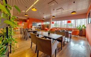 Bistro 3